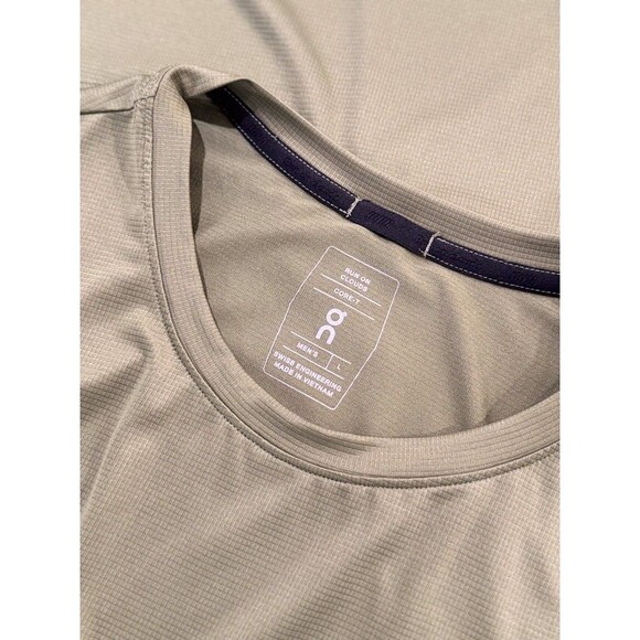 On Running Mens Shirt Green Core T Swiss Engineering Short Sleeve Stretch Large - Picture 4 of 12